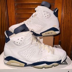 Size 11.5 - Jordan 6 Retro Midnight Navy